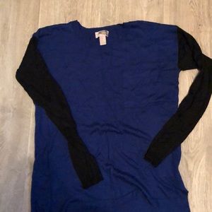 Blue and black sweater shirt.
